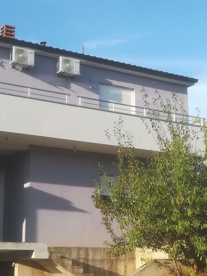 דירות PUY Apartman Ki מראה חיצוני תמונה